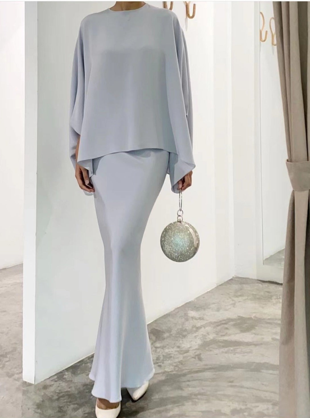 Asya - Perlenbesetztes Kleid-Set aus Amerika